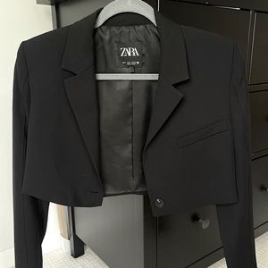Black Zara Cropped Blazer
